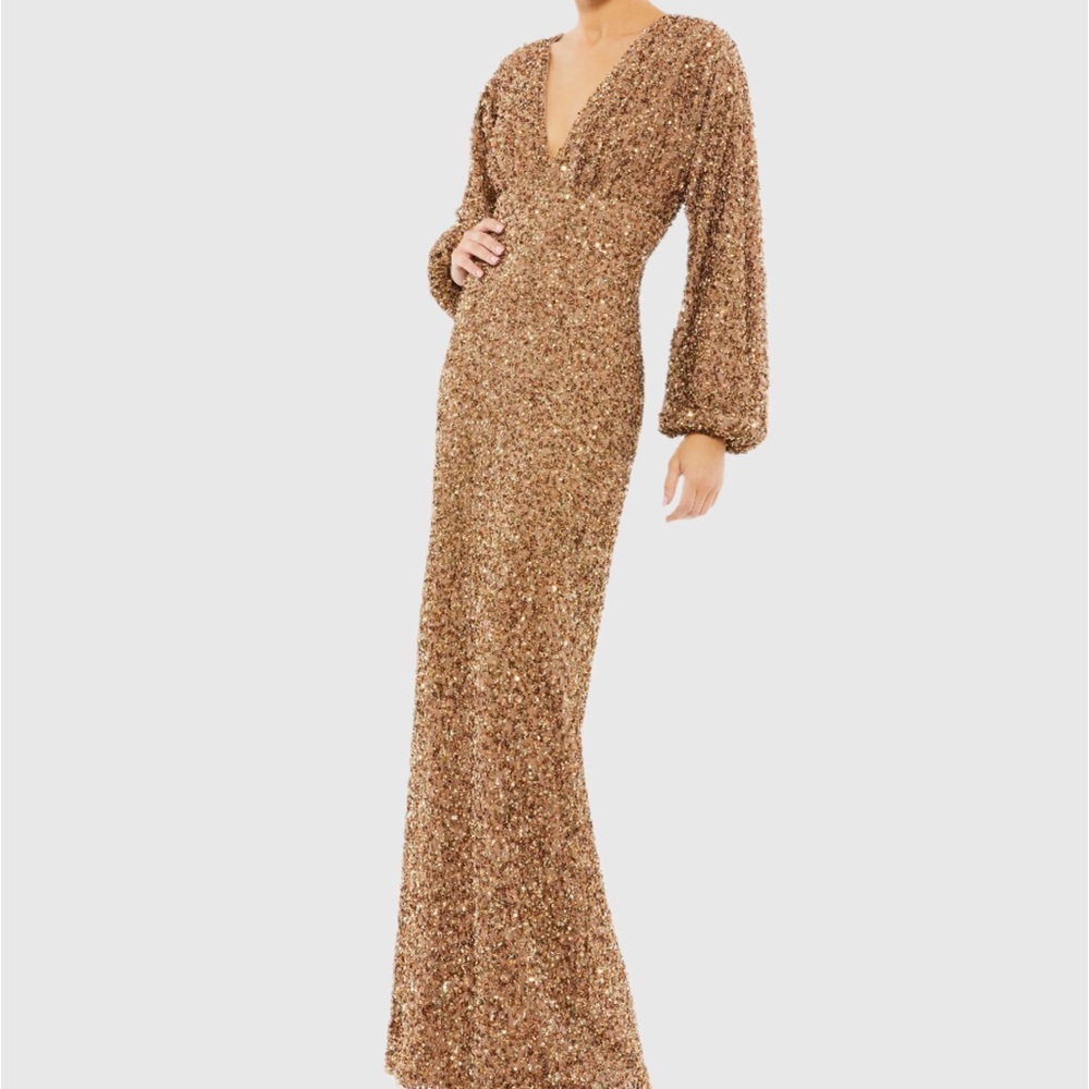 (233) BNWT MAC DUGGALSequined Puff Sleeve V Neck Gown #10791